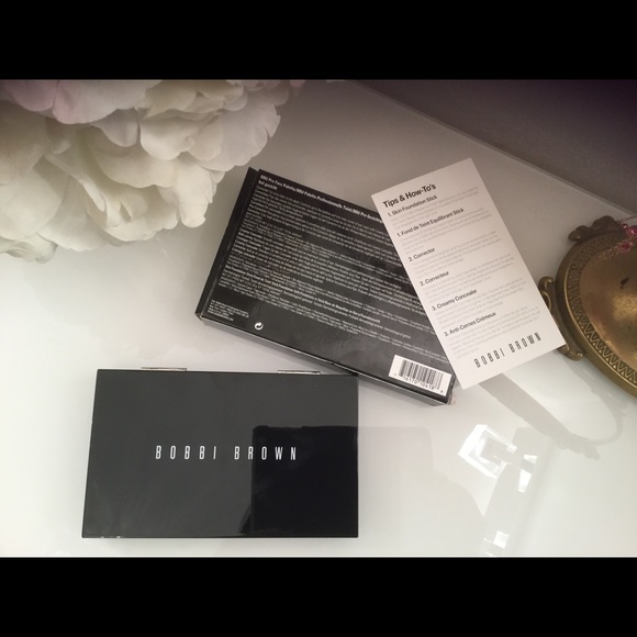 Bobbi Brown BBU Pro Face Palette - Picture 7 of 8